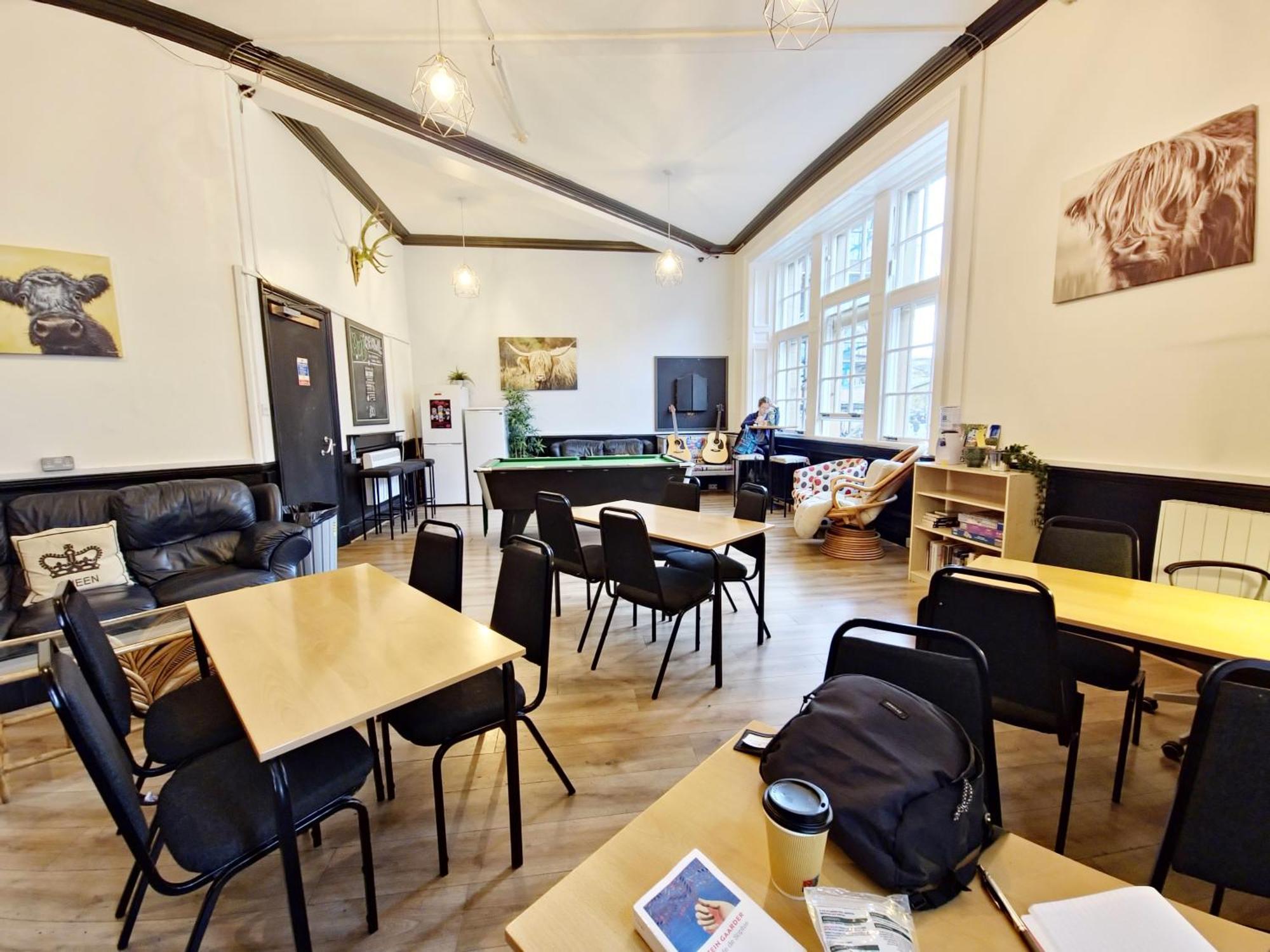 Edinburgh Backpackers - Over 18S Only Exterior photo