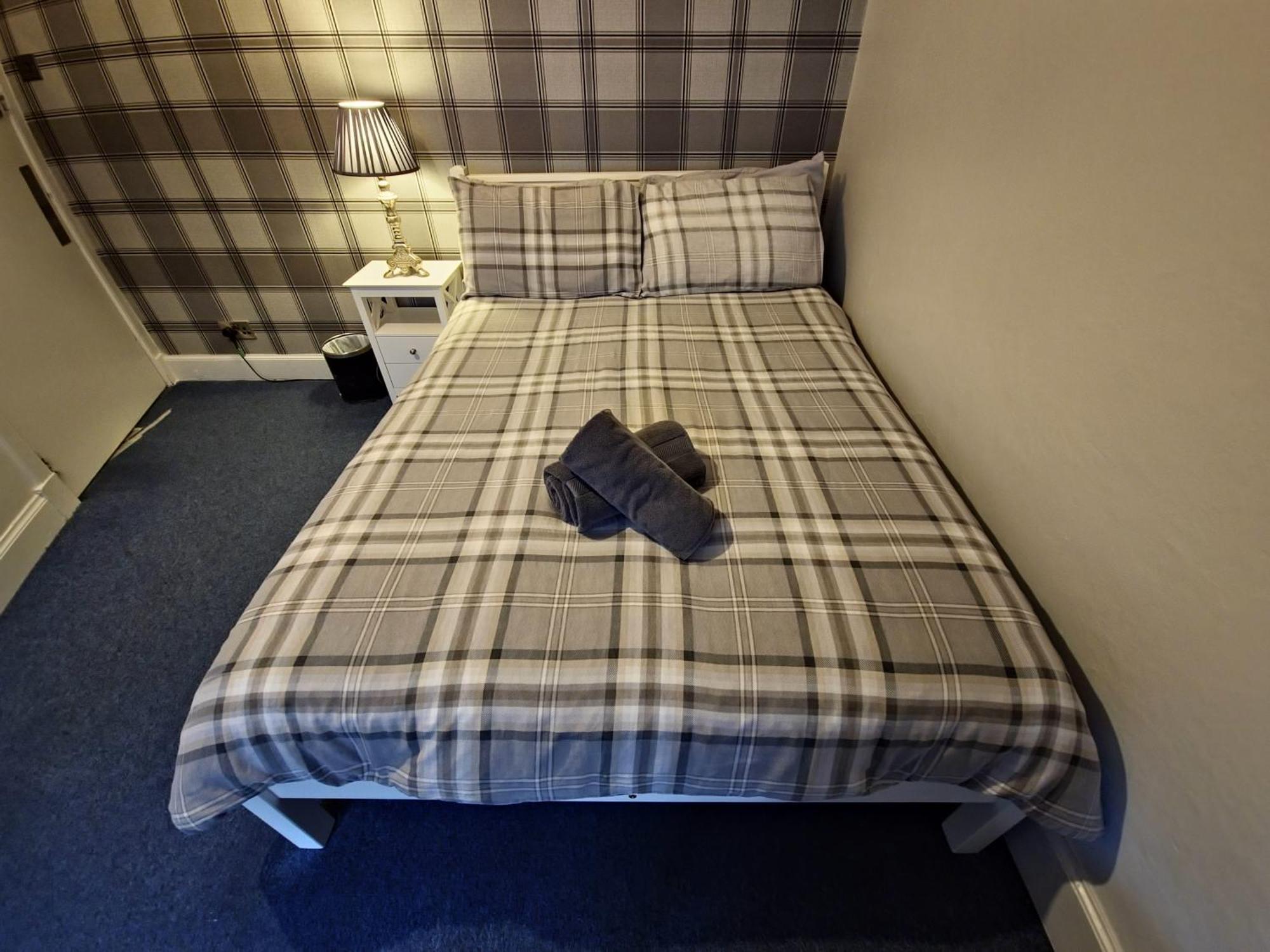 Edinburgh Backpackers - Over 18S Only Exterior photo