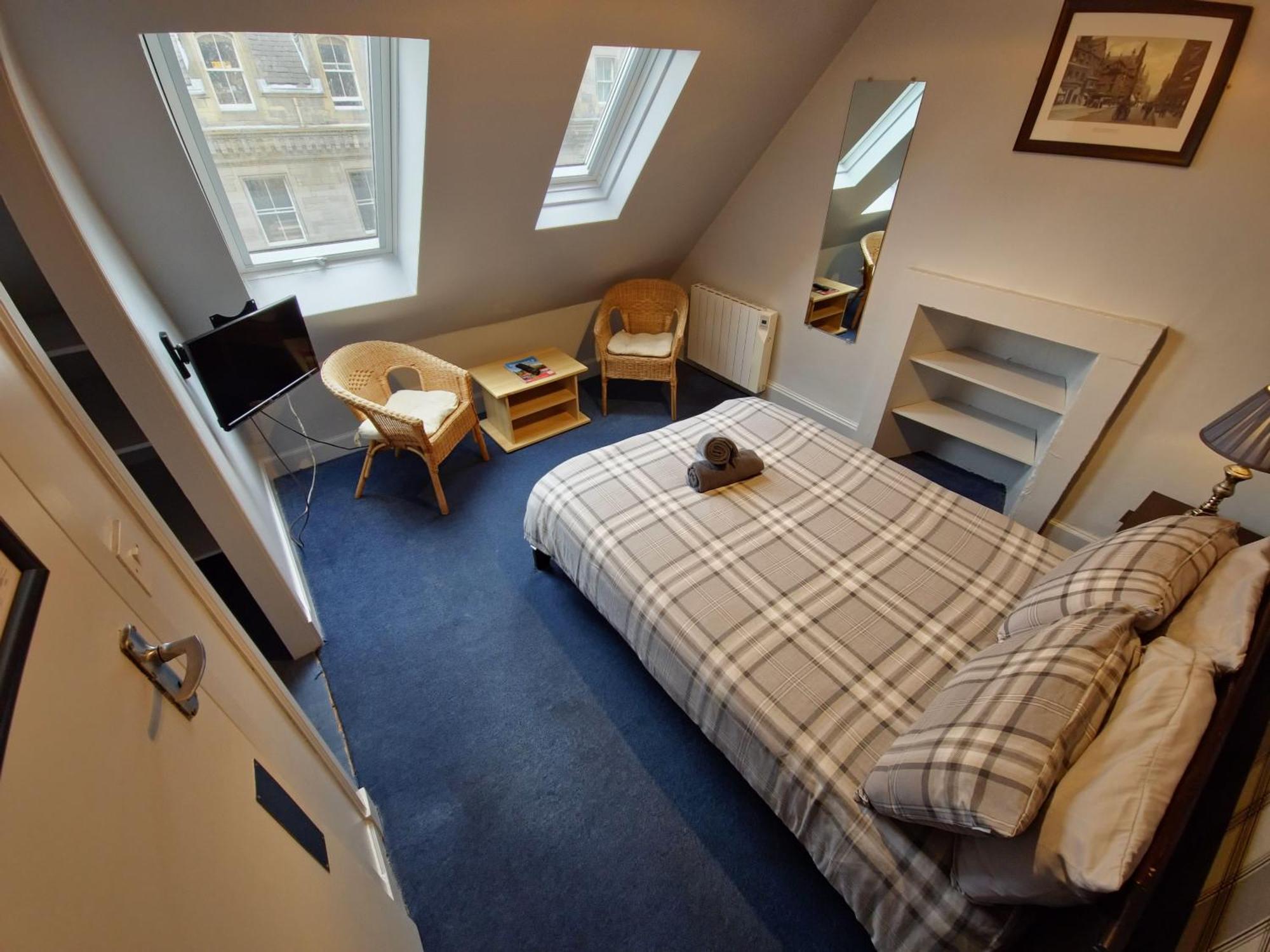 Edinburgh Backpackers - Over 18S Only Exterior photo
