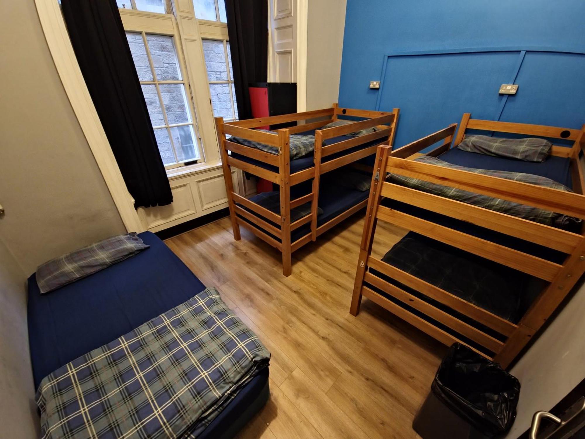 Edinburgh Backpackers - Over 18S Only Exterior photo