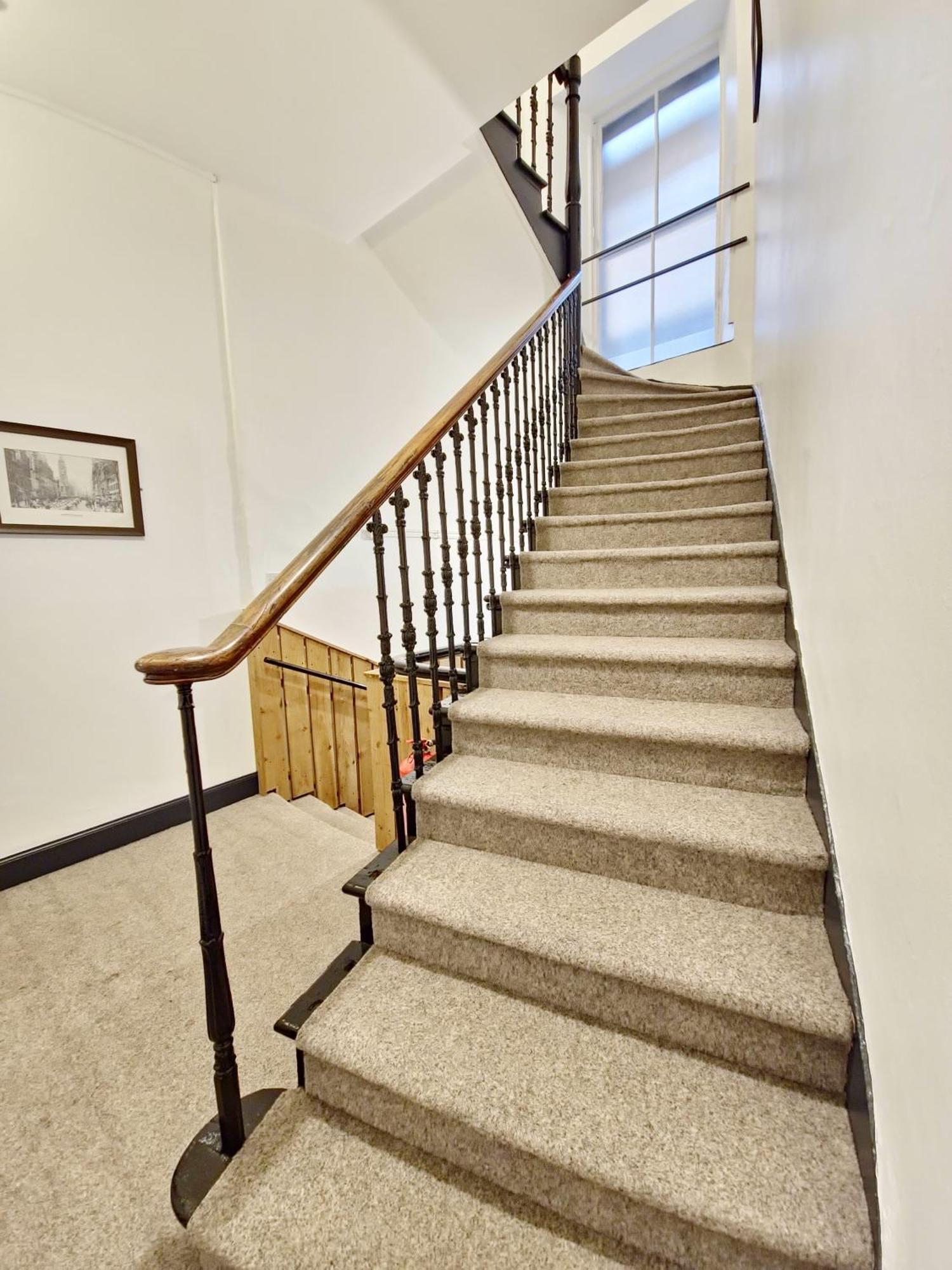 Edinburgh Backpackers - Over 18S Only Exterior photo