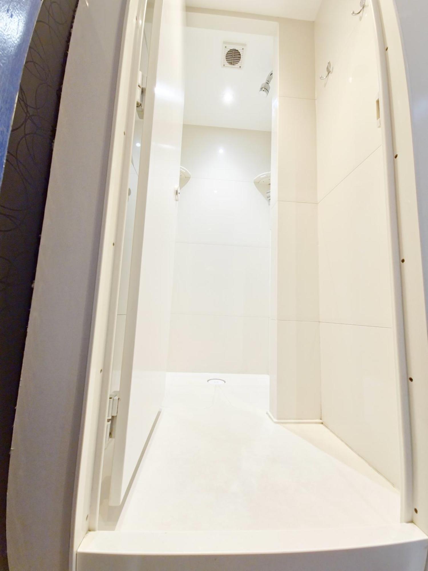 Edinburgh Backpackers - Over 18S Only Exterior photo